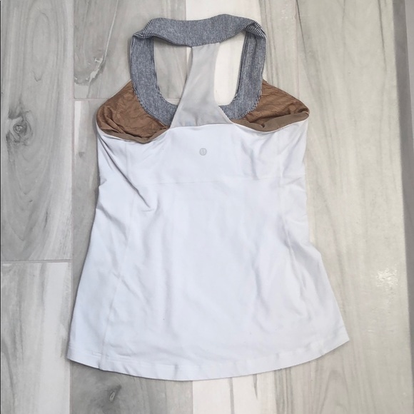 Lululemon Razorback - Picture 2 of 3